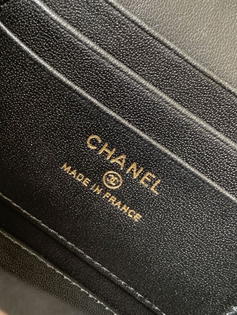 Ch**el cosmetic bags